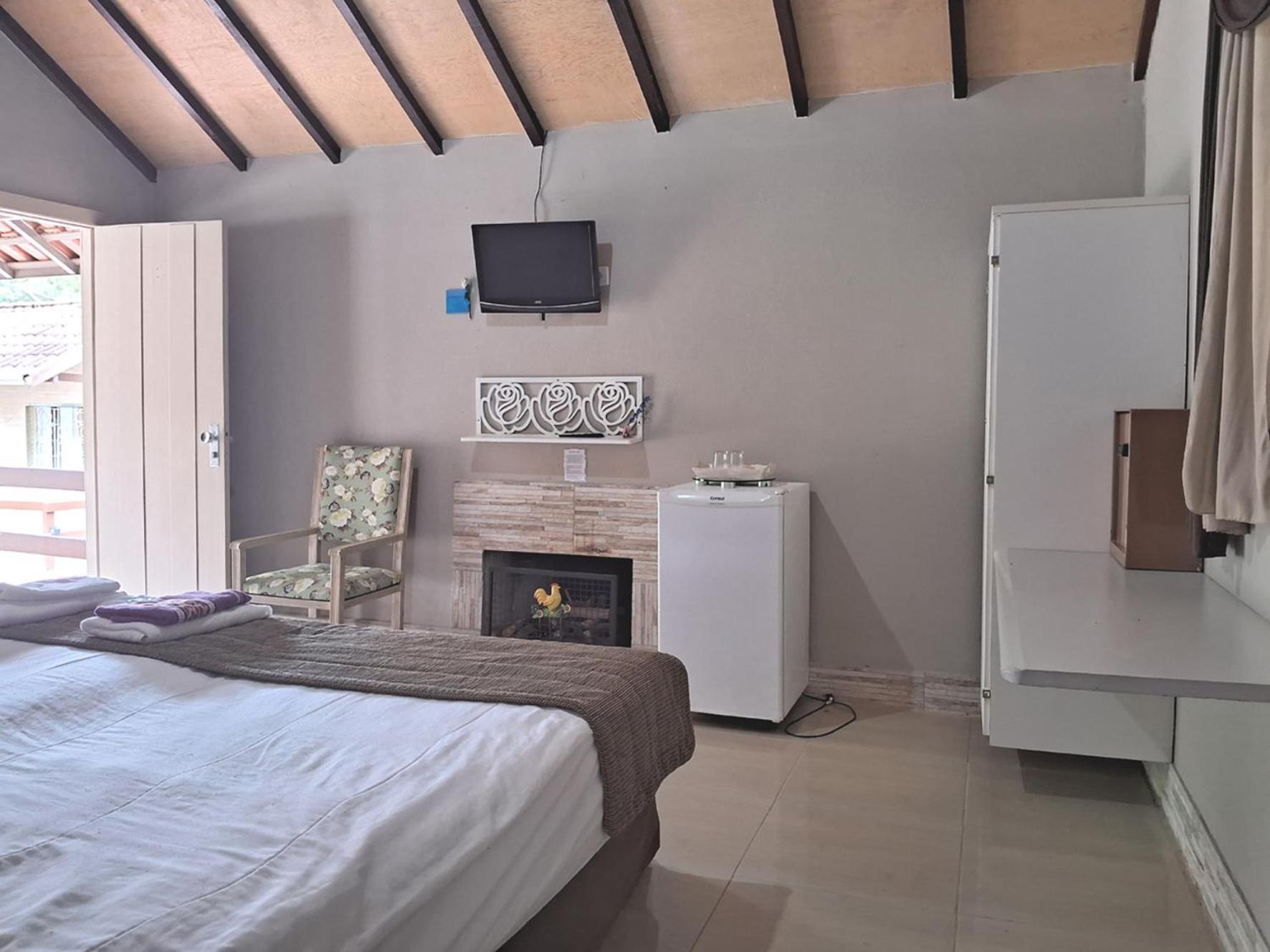 Pousada Juriti - Eco Hotel São Roque エクステリア 写真